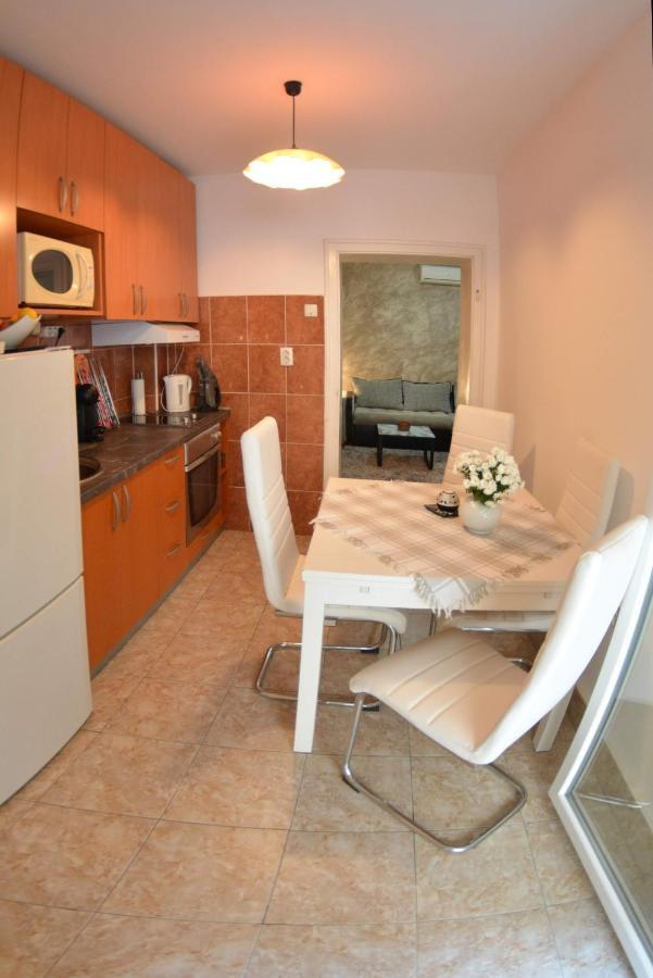 White Night City Center Apartman Apartment Belgrade Exterior photo